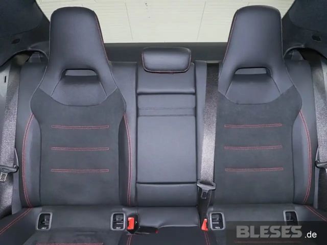 Mercedes-Benz CLA 200 AMG Line Coupé Premium