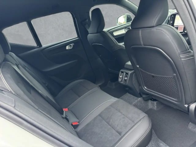 Volvo XC40 Dark Plus