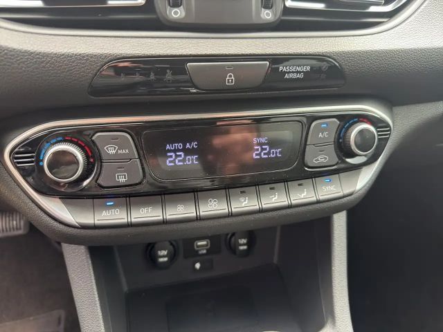 Hyundai i30 LED Automatik NAVI KAMERA