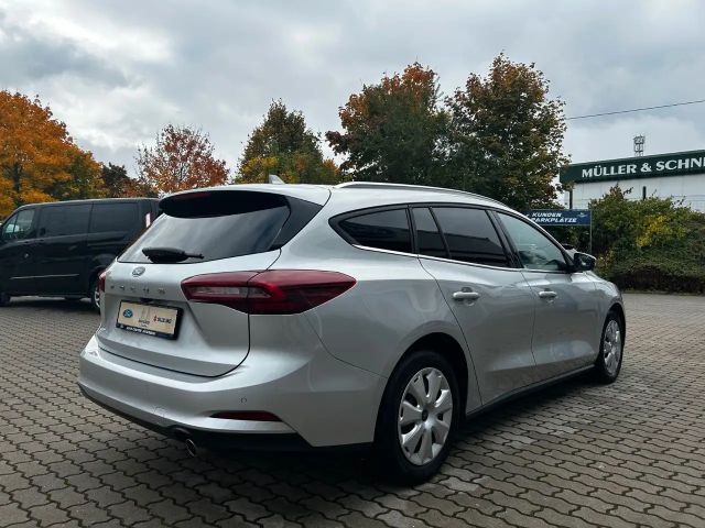 Ford Focus Titanium Wagon