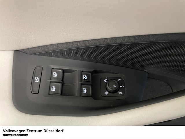 Volkswagen Passat 1.5 eTSI Business DSG