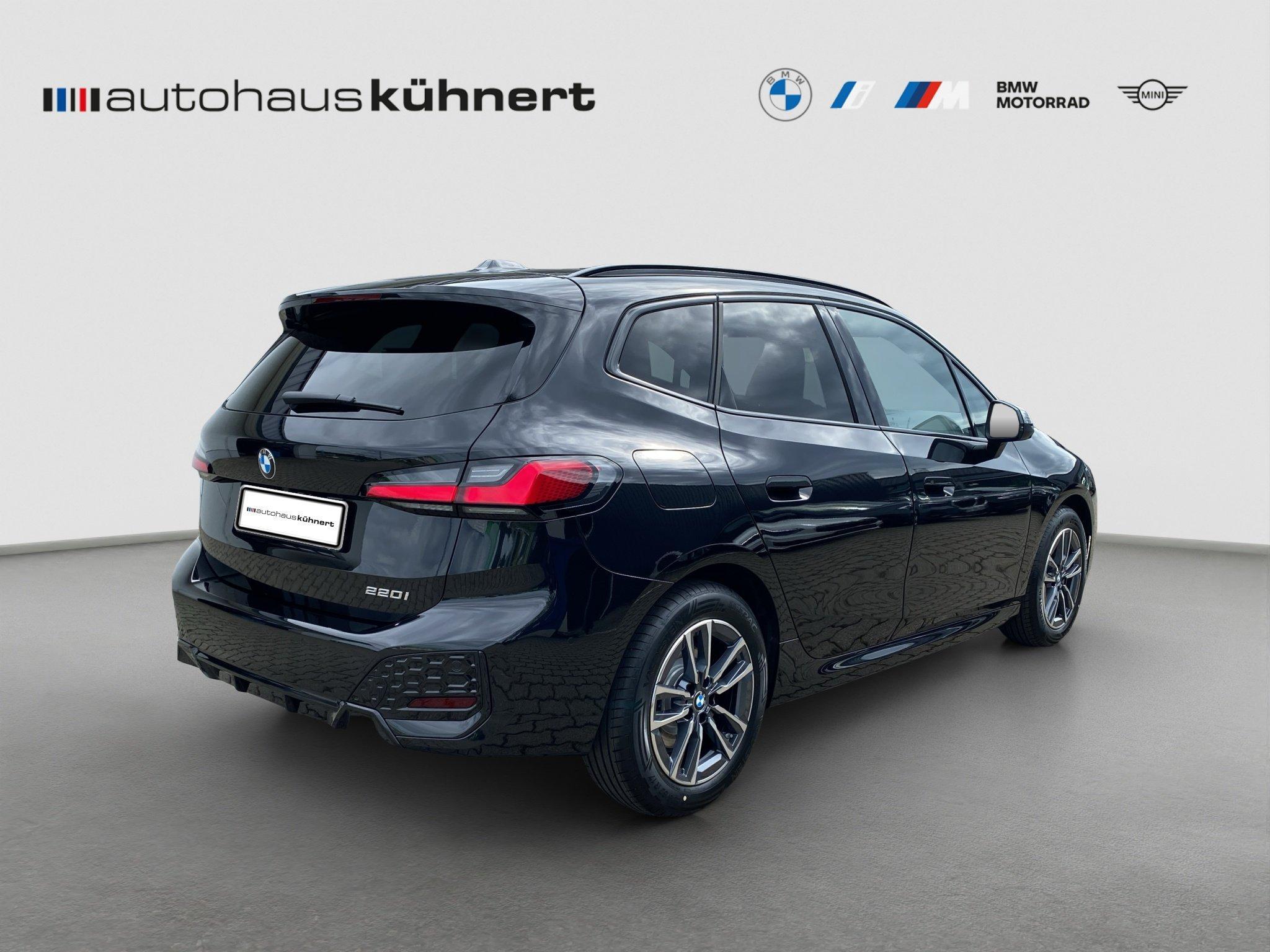 BMW 220 220i Active Tourer