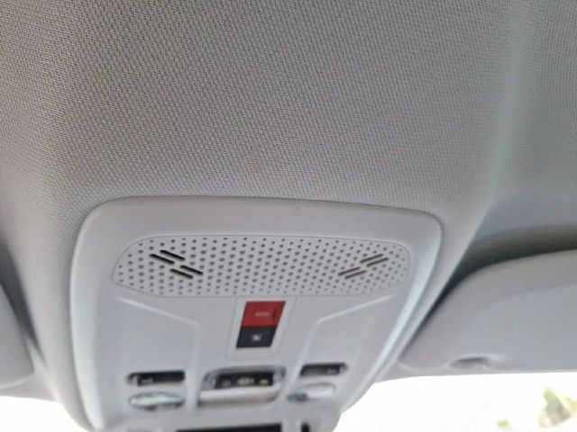 Peugeot E-2008 Active Pack