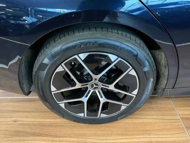 Mercedes-Benz E 220 AVANTGARDE E 220 d Estate