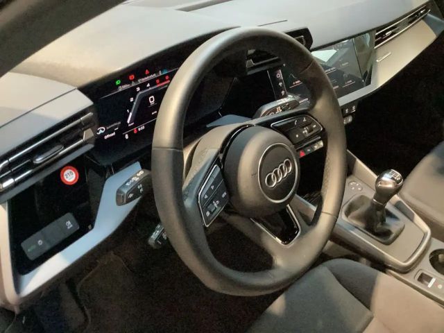 Audi A3 30 TDI Sedan