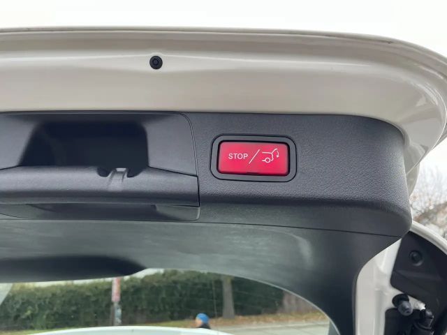 Mercedes-Benz B 180 Progressive Sedan