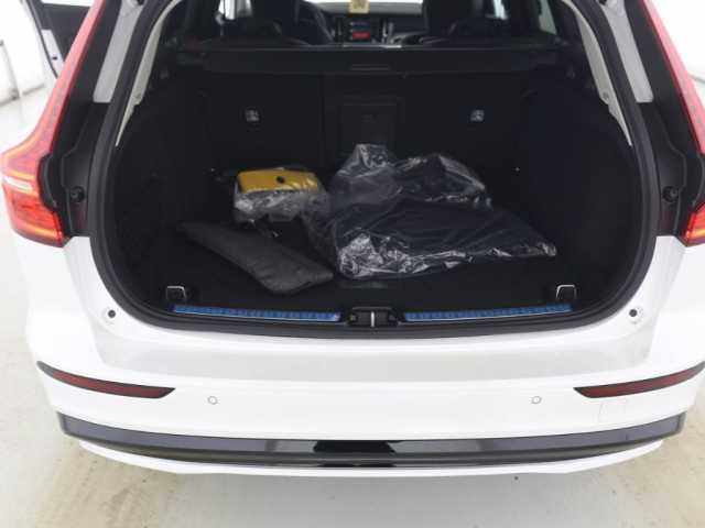 Volvo V60 AWD Dark Plus T6