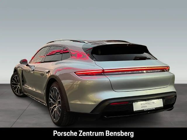 Porsche Taycan 4S Cross Turismo