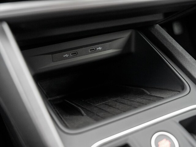 Seat Leon 1.5 eTSI DSG Sportstourer