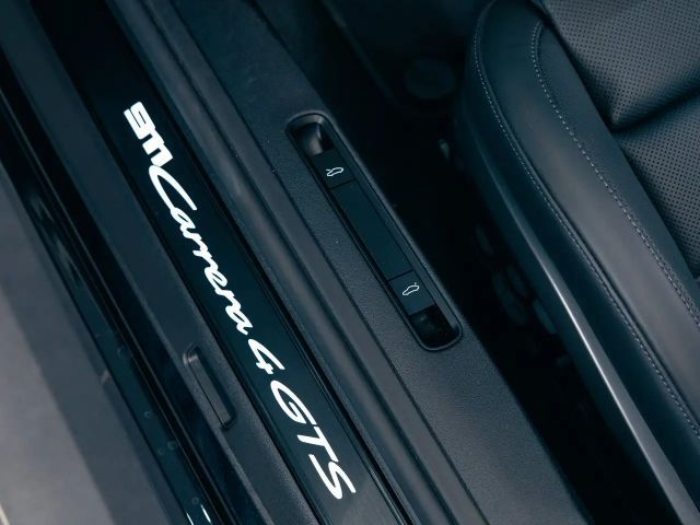 Porsche 911 4 Cabrio Carrera Coupé GTS