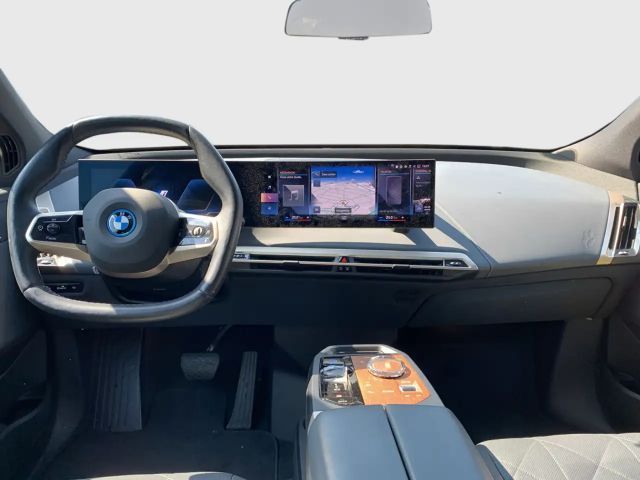 BMW iX xDrive40