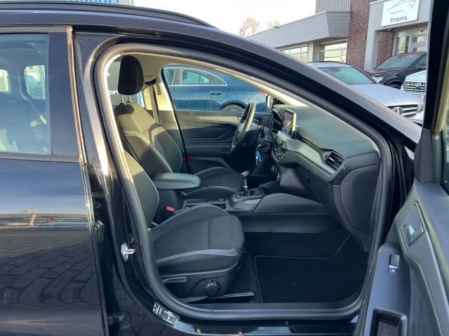 Ford Focus Cool & Connect EcoBoost Wagon