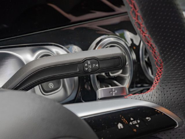 Mercedes-Benz GLB 200 GLB 200 d