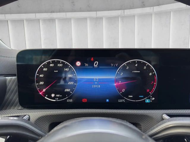 Mercedes-Benz CLA 180 Coupé Progressive