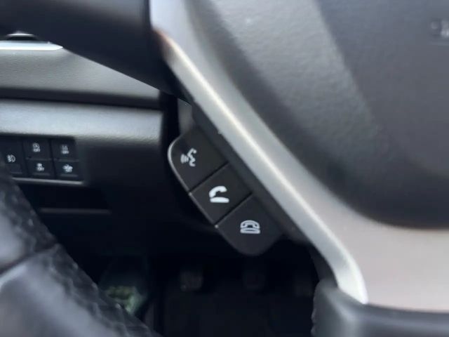 Suzuki S-Cross Hybrid