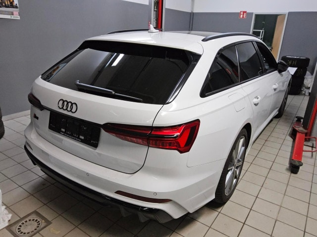 Audi S6 Avant Quattro