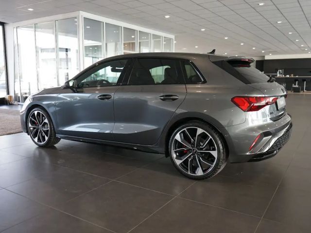 Audi A3 35 TFSI S-Line Sedan Sportback