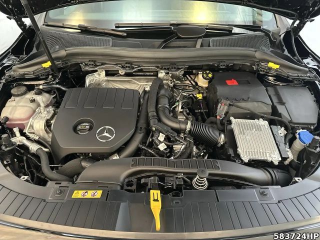 Mercedes-Benz GLA 200 AMG Line