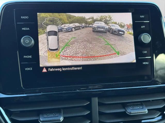 Volkswagen T-Roc 1.5 TSI DSG R-Line