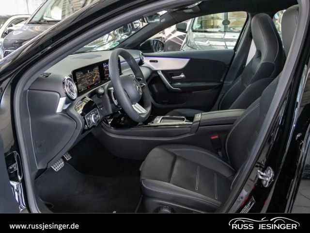 Mercedes-Benz A 200 AMG Line