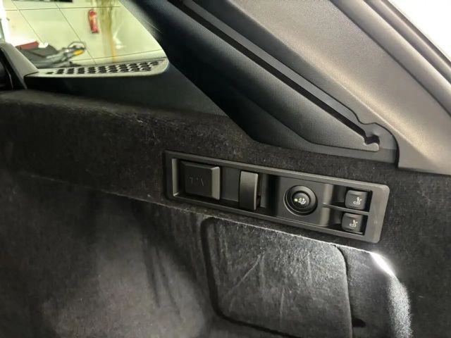 BMW 320 320d M-Sport Touring xDrive