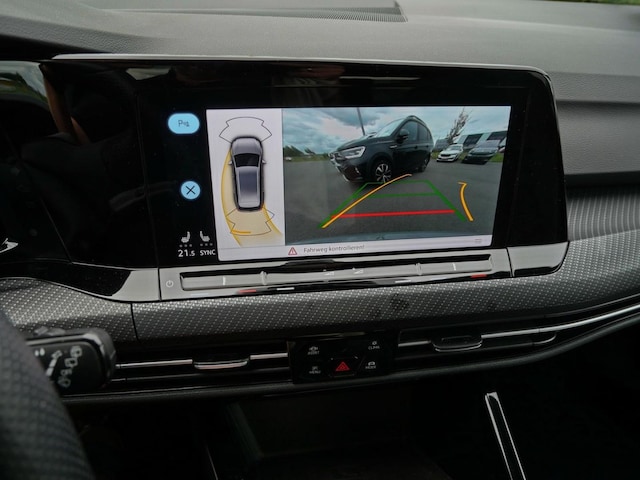 Volkswagen Golf 1.5 TSI R-Line Variant