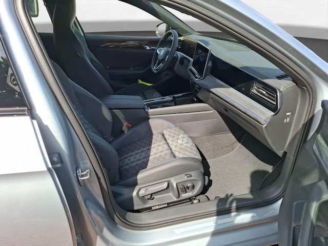 Volkswagen Passat DSG R-Line