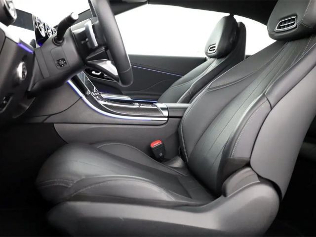 Mercedes-Benz CLE 200 4MATIC