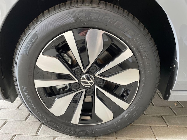 Volkswagen Golf 1.5 eTSI DSG Golf VIII