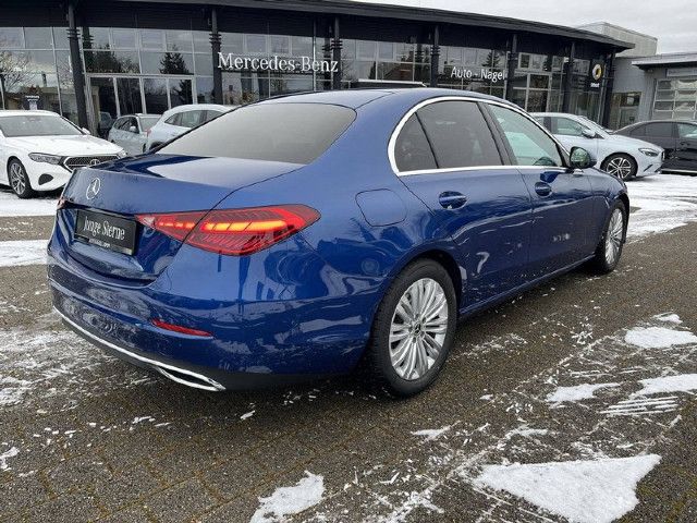 Mercedes-Benz C 200 C 200 d Sedan