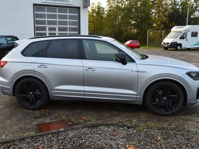 Volkswagen Touareg 4Motion R-Line