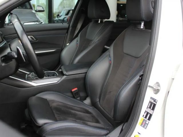 BMW 330 330e M-Sport Touring xDrive