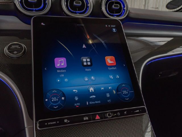 Mercedes-Benz C 200 AMG Line Sedan