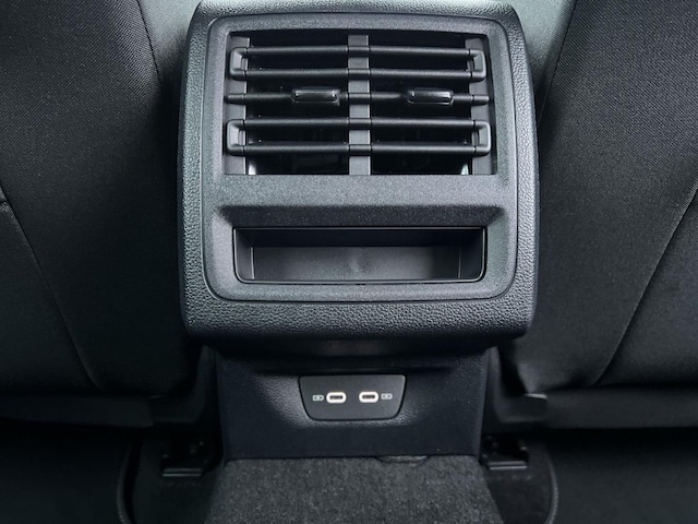 Volkswagen Golf 1.5 eTSI DSG Golf VIII Life