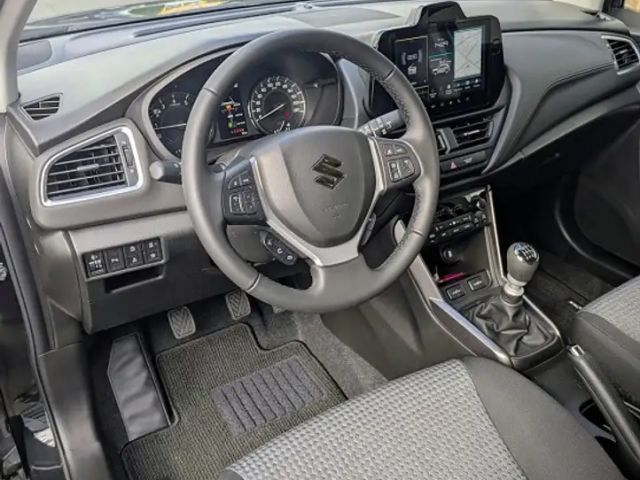 Suzuki S-Cross Hybrid