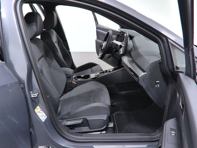 Volkswagen Golf 1.5 TSI DSG Style