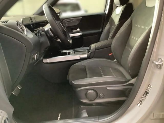 Mercedes-Benz GLB 220 4MATIC AMG Line