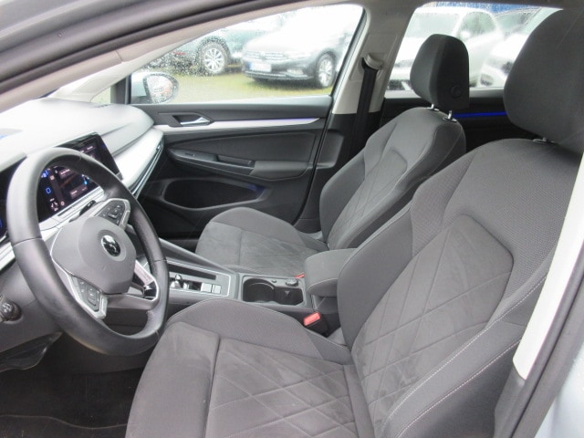 Volkswagen Golf 1.5 eTSI DSG