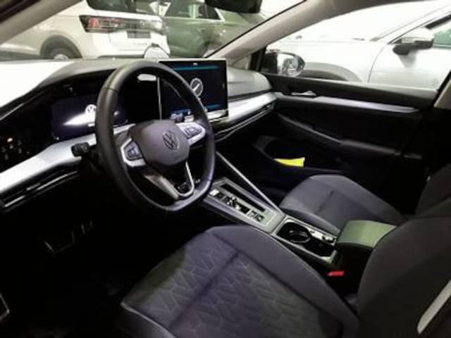 Volkswagen Golf 1.5 eTSI DSG