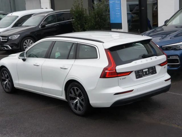 Volvo V60 Core