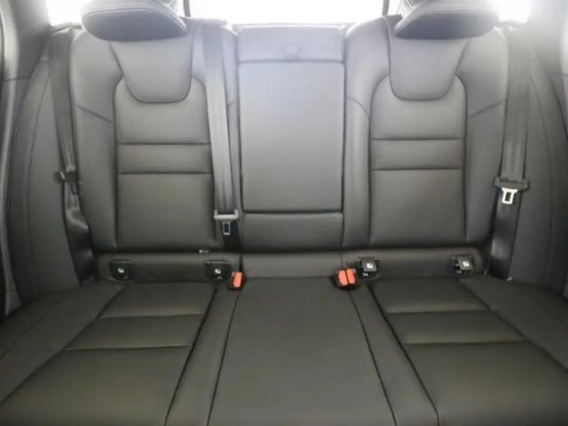 Volvo V60 Business Dark Plus