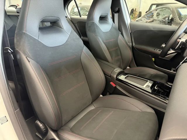 Mercedes-Benz A 250 4MATIC AMG Line