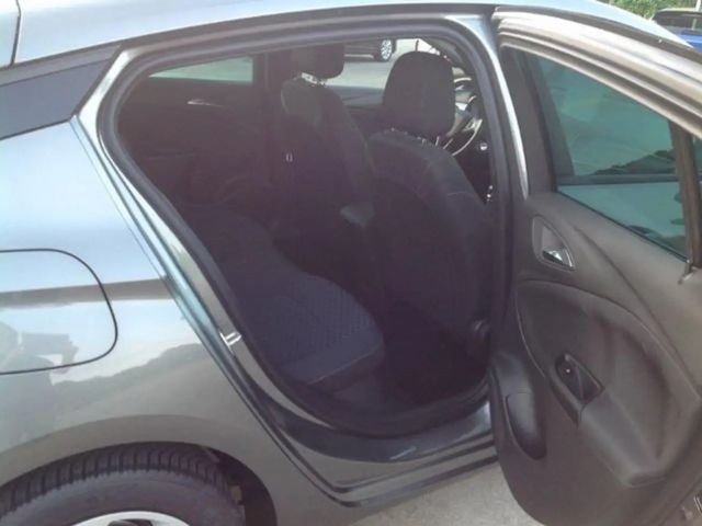 Opel Astra 1.2 Turbo Edition Turbo