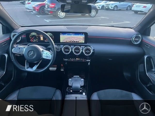 Mercedes-Benz A 220 A 220 d Hatchback