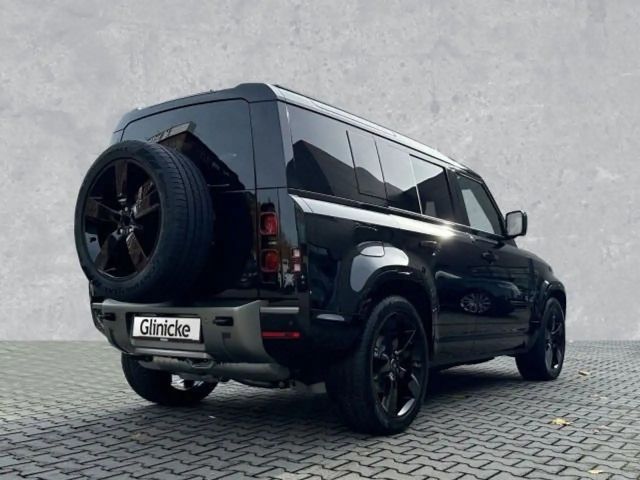 Land Rover Defender 110 D250 Dynamic SE