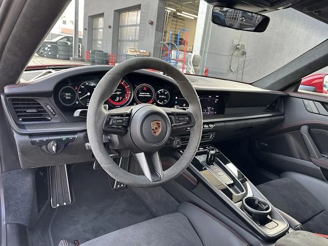 Porsche 911 Carrera Coupé GTS