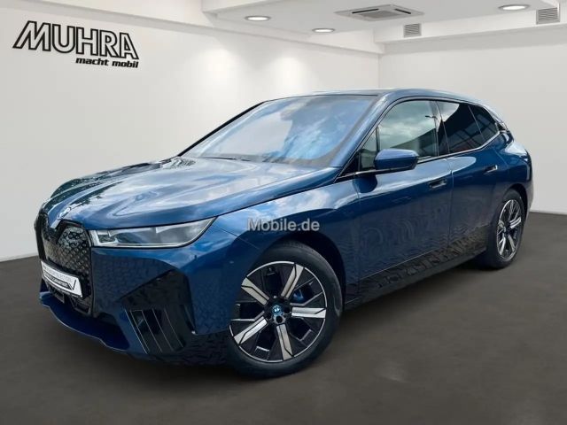BMW iX xDrive40