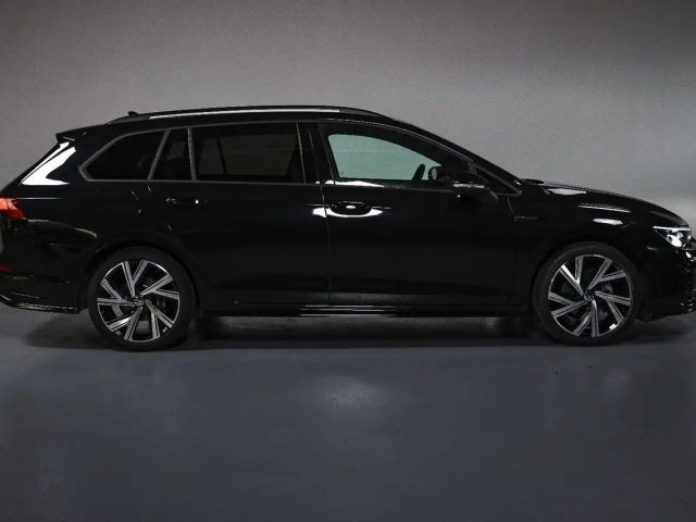 Volkswagen Golf R-Line Variant