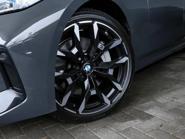 BMW 330 330i M-Sport xDrive