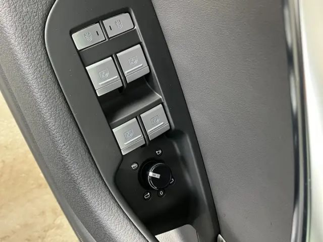 Audi A6 40 TDI S-Line Sedan